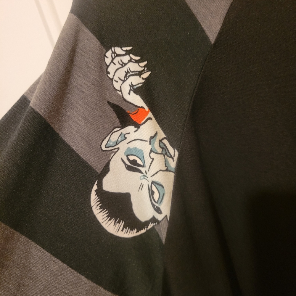 Lularoe large vampire Randy top - Picture 4 of 8